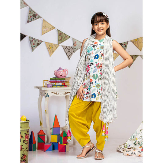 PS Kids By Payal Singhal Short Kurta With Salwar And Dupatta (Set of 3)