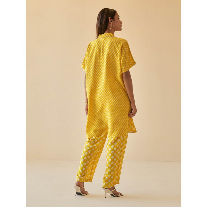 Prakriti Jaipur Yellow Lotus Oversized Kurta & Pant Co-Ord (Set of 2)