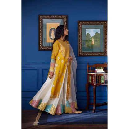 PRATIBHA SULTANIA Mustard Front Slit Kurti with Palazzo & Dupatta with Colourful Hem (Set of 3)