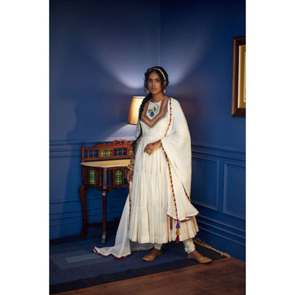 PRATIBHA SULTANIA White Yoke Anarkali Suit Dupatta & Lycra Churidar (Set of 3)