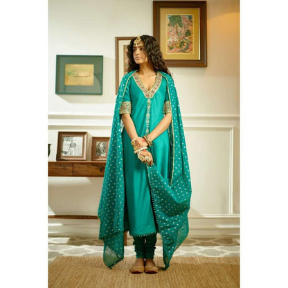 PRATIBHA SULTANIA Green Kurta Suit & Pant with Dupatta with Scalloped Hem (Set of 3)