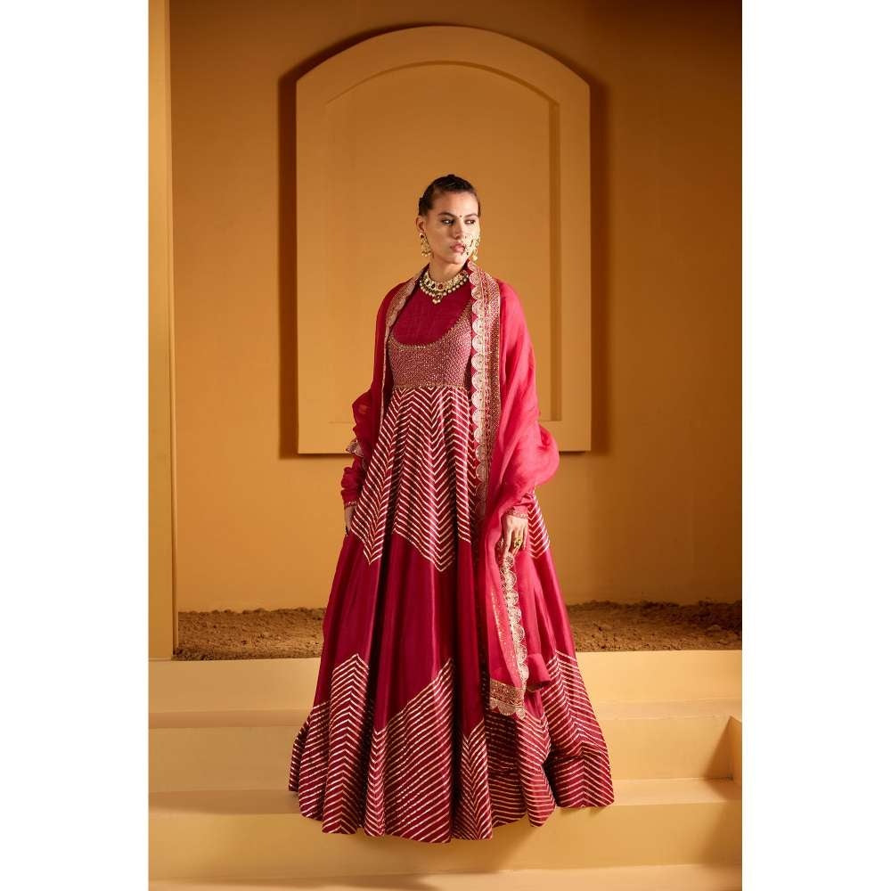 PRATIBHA SULTANIA Embellished Chanderi Magenta Anarkali Kurta with Organza Dupatta (Set of 2)