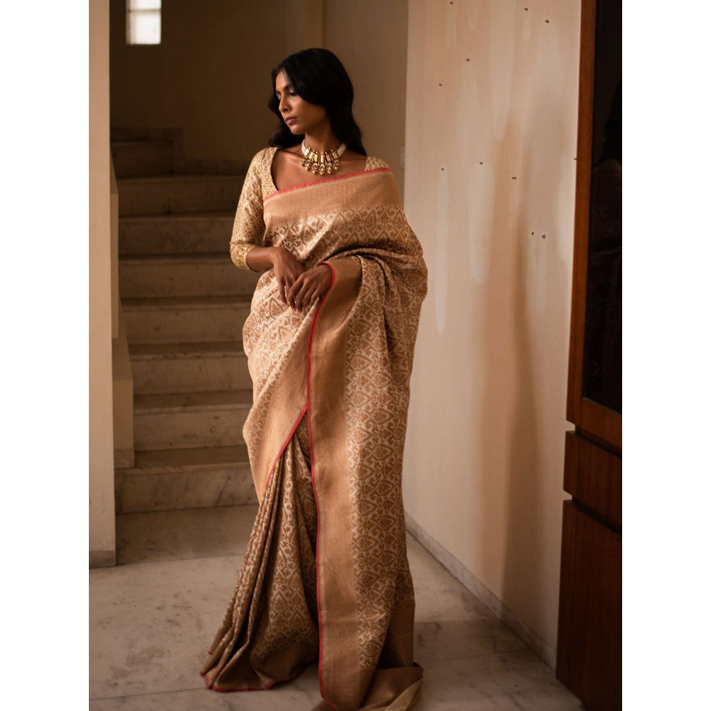 PRIYANKA RAAJIV Sila Ivory Silk Brocade Saree with Unstitched Blouse