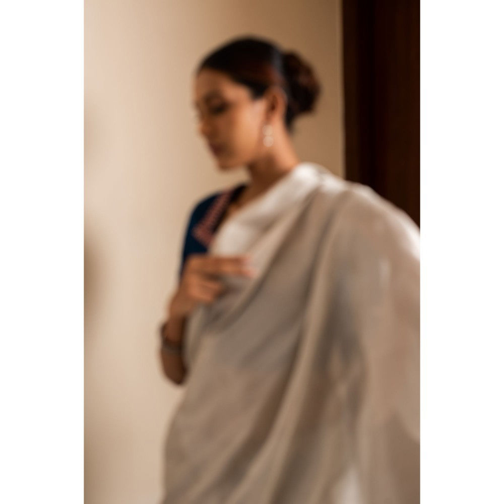 PRIYANKA RAAJIV Alisha Silver Silk Tissue Chanderi Saree with Unstitched Blouse