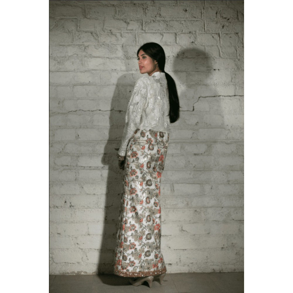 PRIYANKA RAAJIV Gohar Vintage Ivory Zardosi Jacket with Bodice