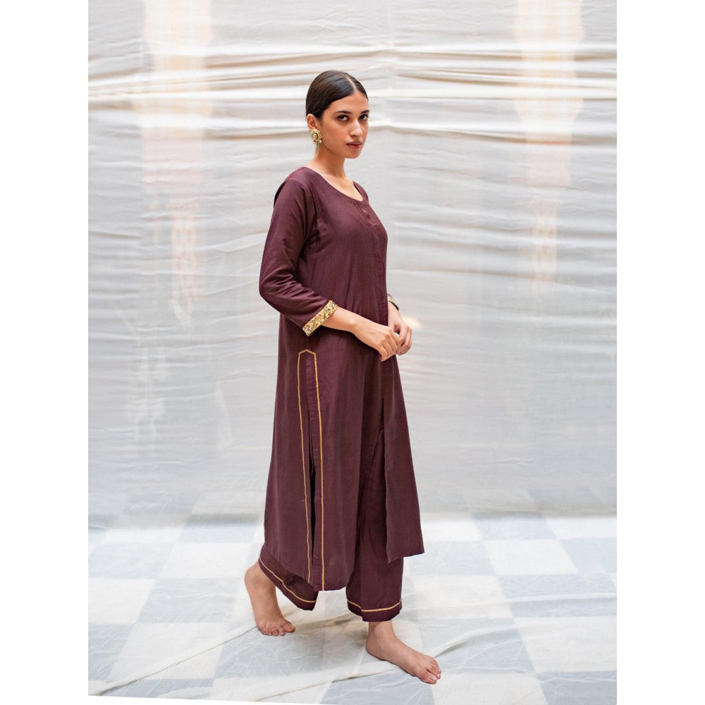PRIYANKA RAAJIV Tamanvi Brown Cotton Silk Straight Kurta with Embroidered Sleeves (Set of 2)