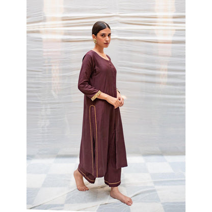PRIYANKA RAAJIV Tamanvi Brown Cotton Silk Straight Kurta with Embroidered Sleeves (Set of 2)