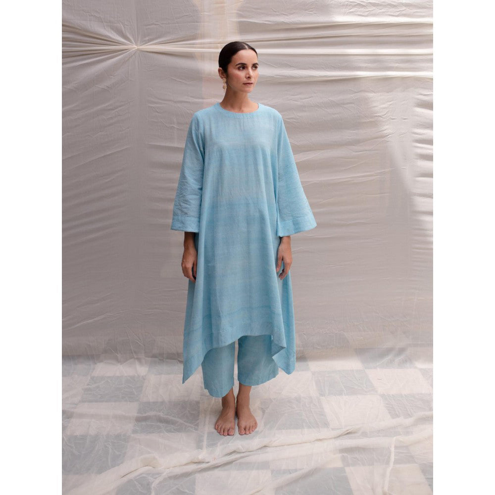PRIYANKA RAAJIV Suhani Blue Organic Khadi Cotton Flowy Kurta with Pants (Set of 2)