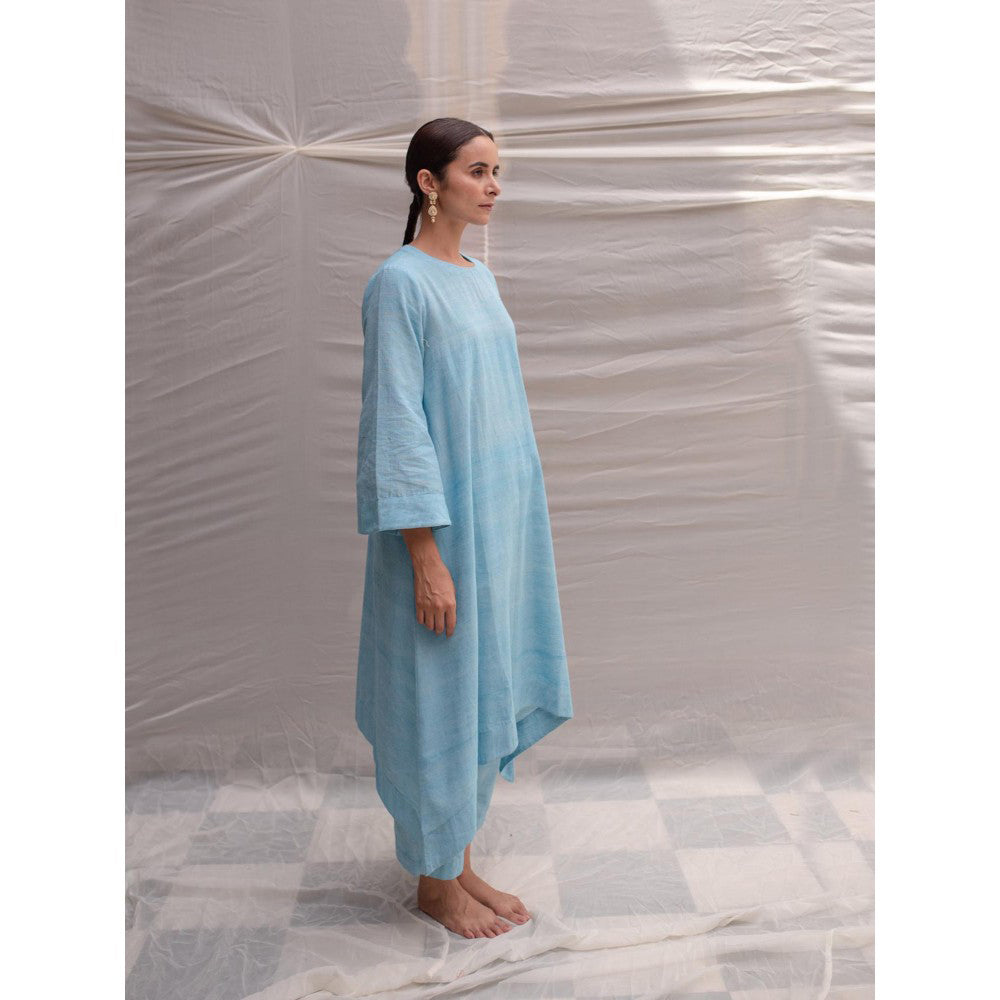 PRIYANKA RAAJIV Suhani Blue Organic Khadi Cotton Flowy Kurta with Pants (Set of 2)