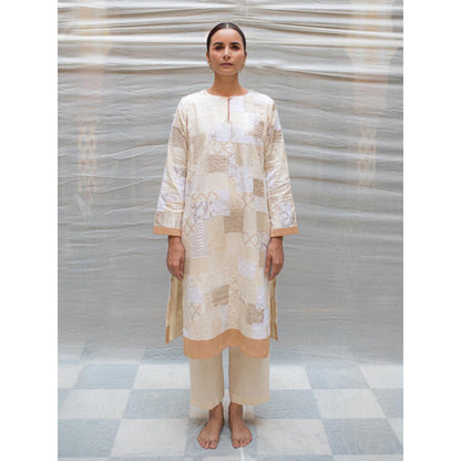 PRIYANKA RAAJIV Aloka Ivory Patchwork Kurta (Set of 2)