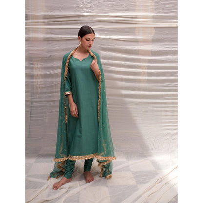 PRIYANKA RAAJIV Sukritya Teal Cotton Silk Straight Kurta (Set of 3)