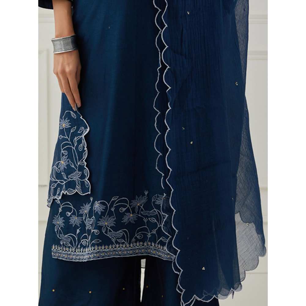 Priya Chaudhary Blue Scalloped Embroidered Chanderi Dupatta
