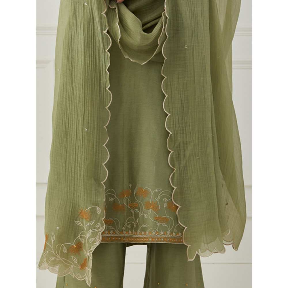 Priya Chaudhary Green Scalloped Embroidered Chanderi Dupatta
