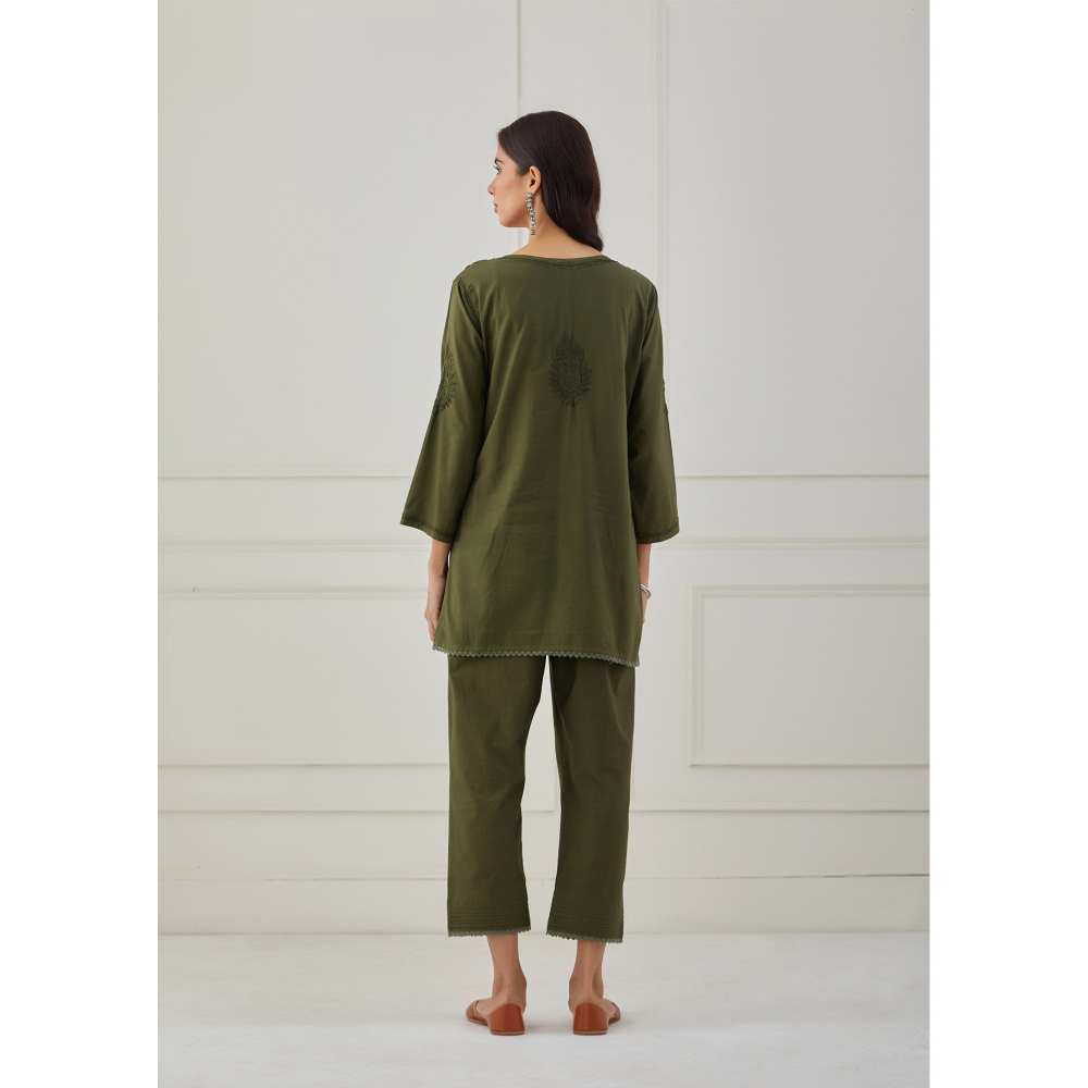 Priya Chaudhary Green Cotton Pants
