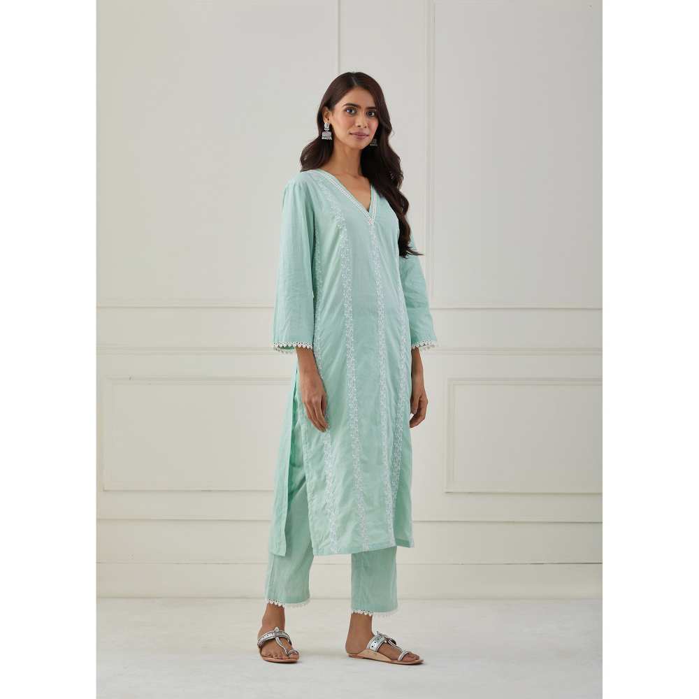 Priya Chaudhary Green Embroidery Kurta