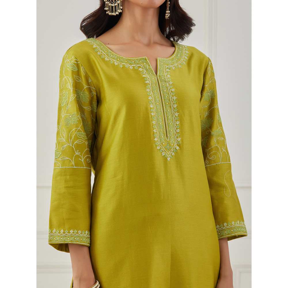 Priya Chaudhary Lime Green Embroidered Chanderi Silk Kurta