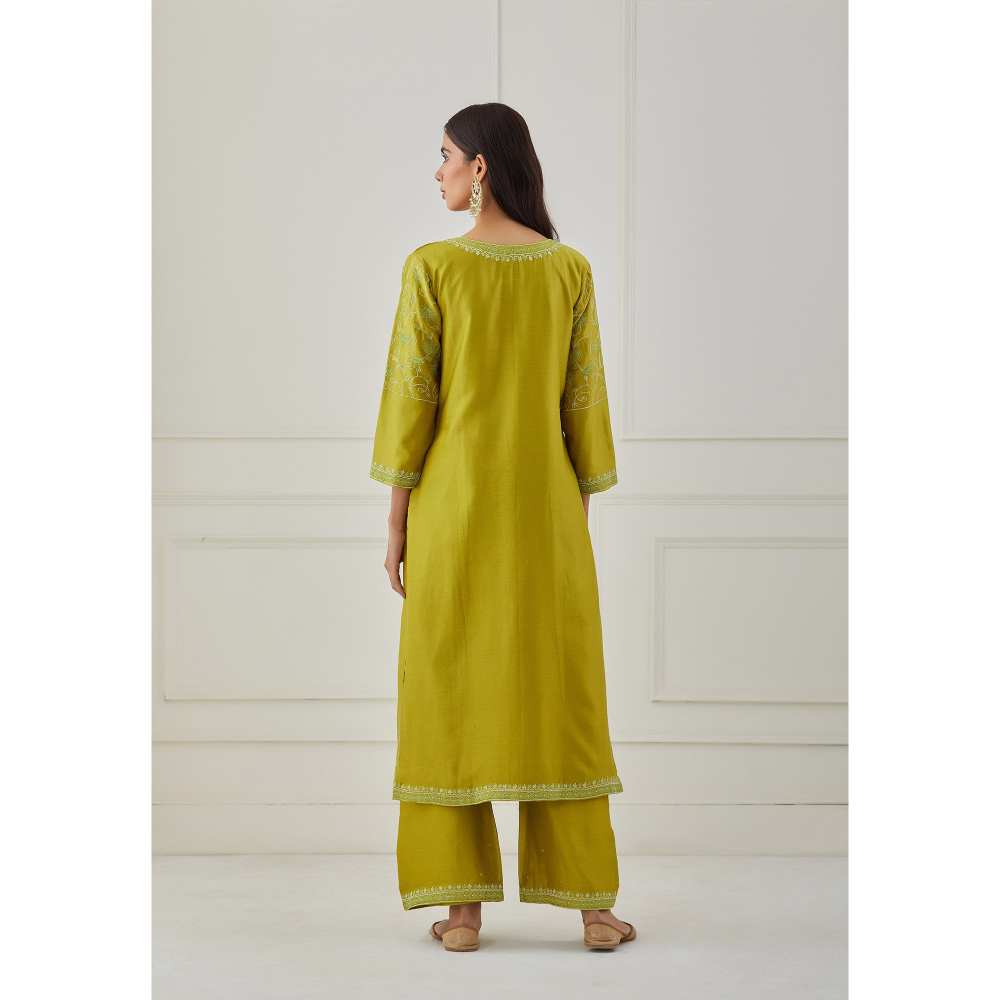 Priya Chaudhary Lime Green Embroidered Chanderi Silk Kurta