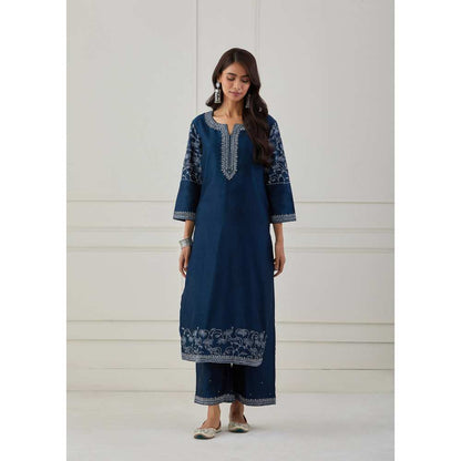 Priya Chaudhary Blue Embroidered Chanderi Silk Kurta