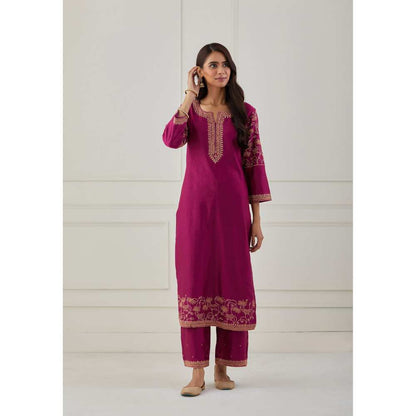 Priya Chaudhary Magenta Embroidered Chanderi Silk Kurta