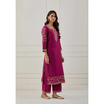 Priya Chaudhary Magenta Embroidered Chanderi Silk Kurta