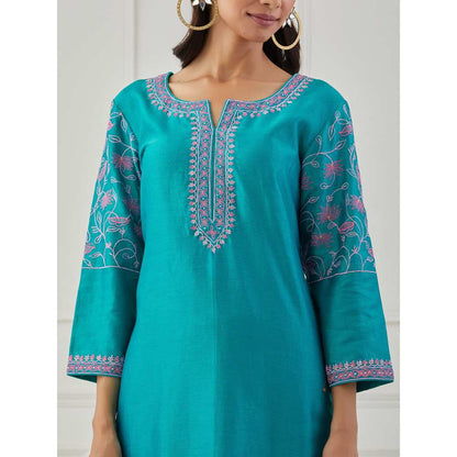 Priya Chaudhary Turquoise Embroidered Chanderi Silk Kurta