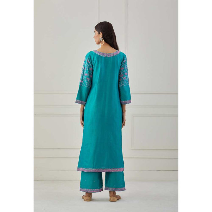 Priya Chaudhary Turquoise Embroidered Chanderi Silk Kurta