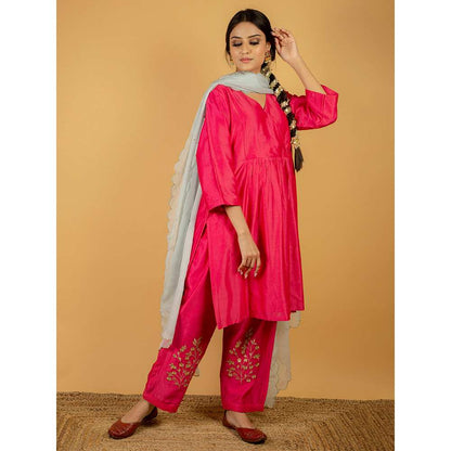 Priya Chaudhary Pink Embroidered Chanderi Silk Pants