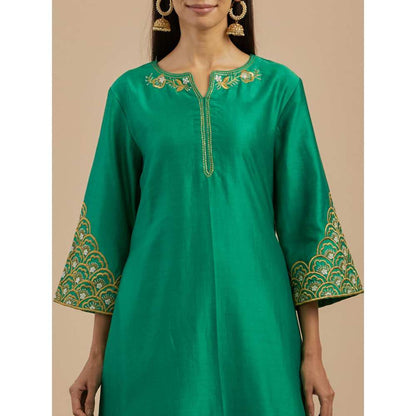 Priya Chaudhary Green Organza Dupatta