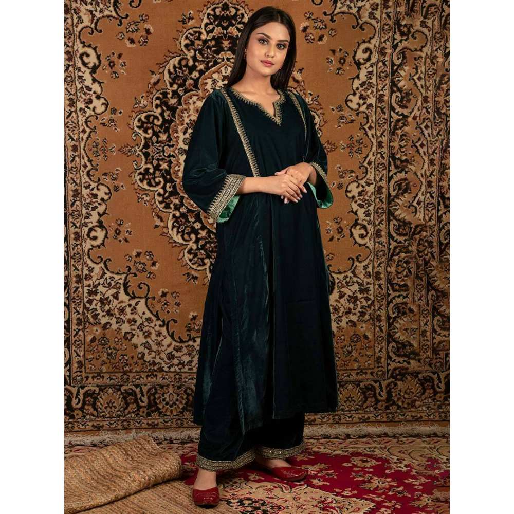 Priya Chaudhary Teal Blue Silk Velvet Kurta