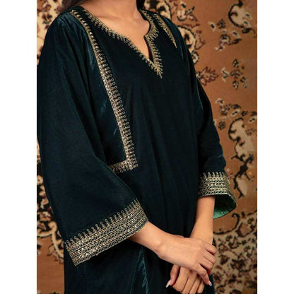 Priya Chaudhary Teal Blue Silk Velvet Kurta