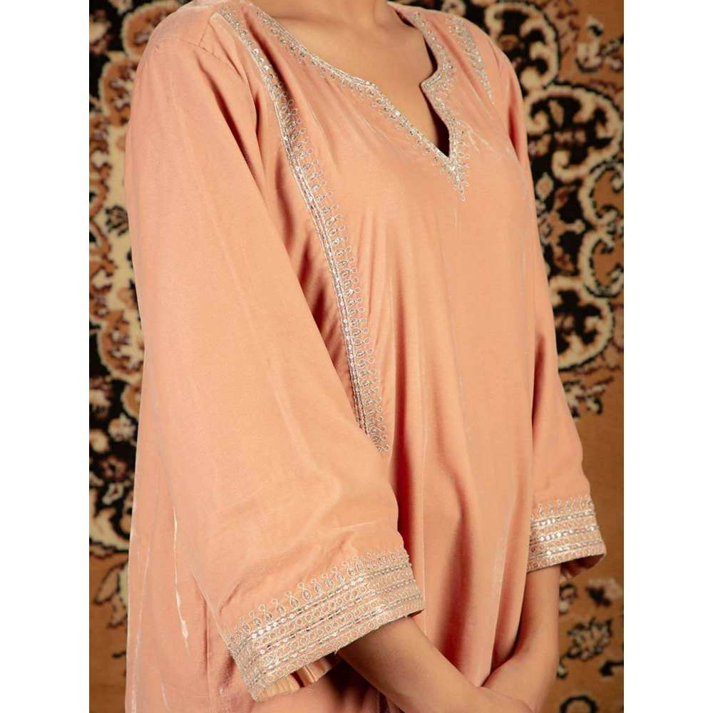 Priya Chaudhary Peach Silk Velvet Kurta