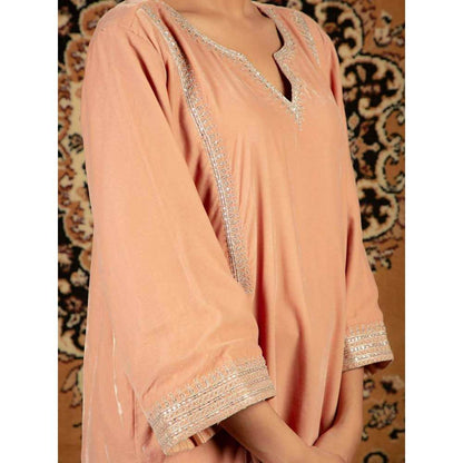 Priya Chaudhary Peach Silk Velvet Kurta