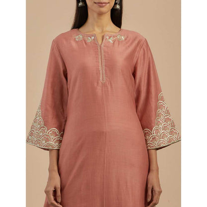 Priya Chaudhary Dust Pink Embroidered Chanderi Silk Kurta