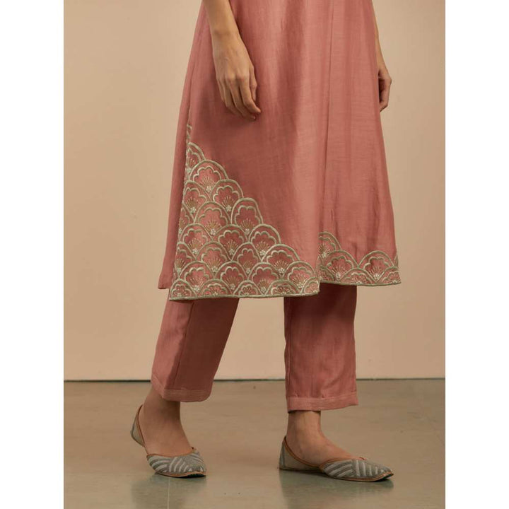 Priya Chaudhary Dust Pink Embroidered Chanderi Silk Kurta