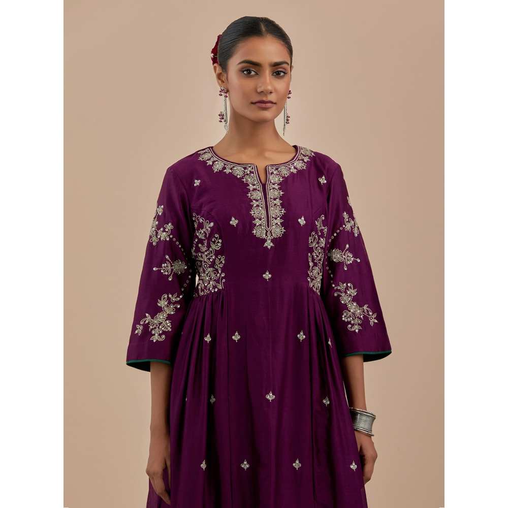 Priya Chaudhary Purple Embroidered Chanderi Silk Kurta