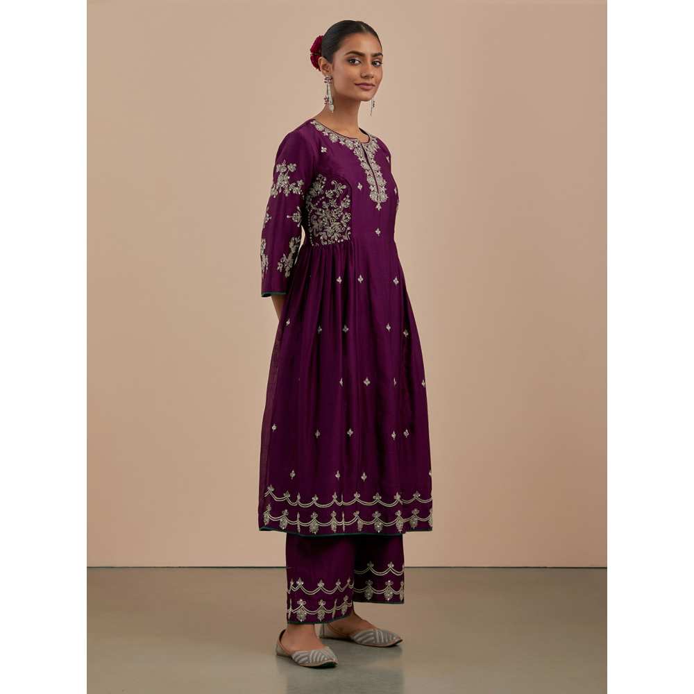 Priya Chaudhary Purple Embroidered Chanderi Silk Pants