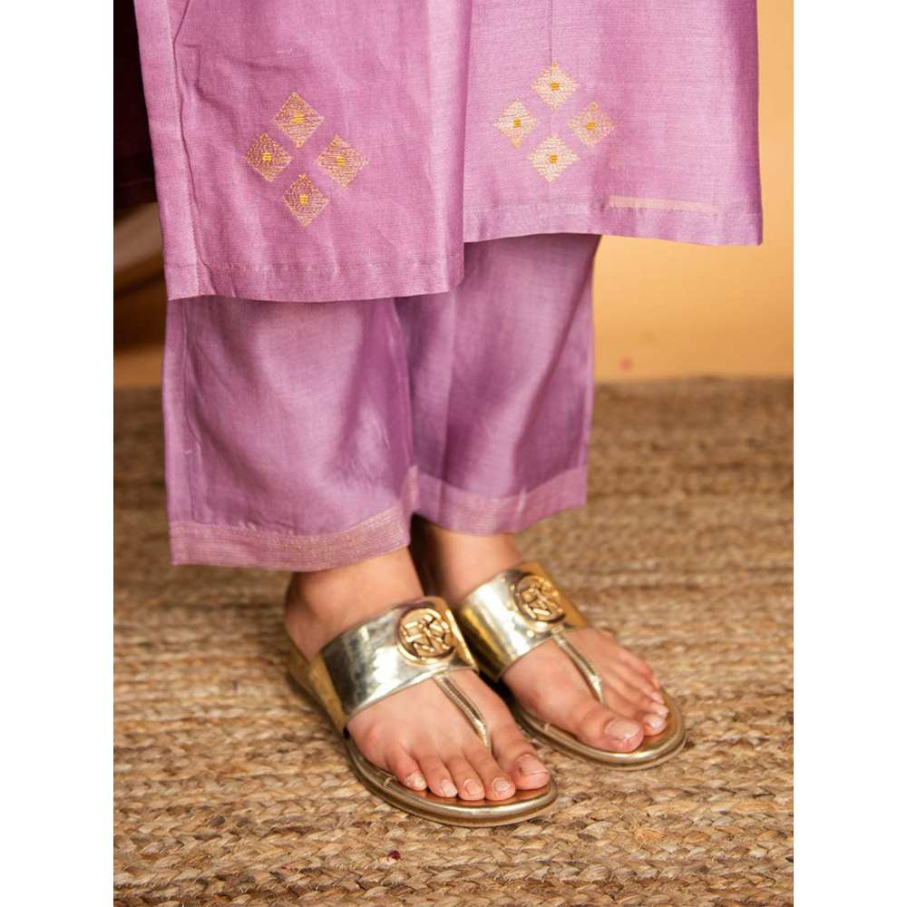 Priya Chaudhary Purple Embroidered Chanderi Silk Kurta