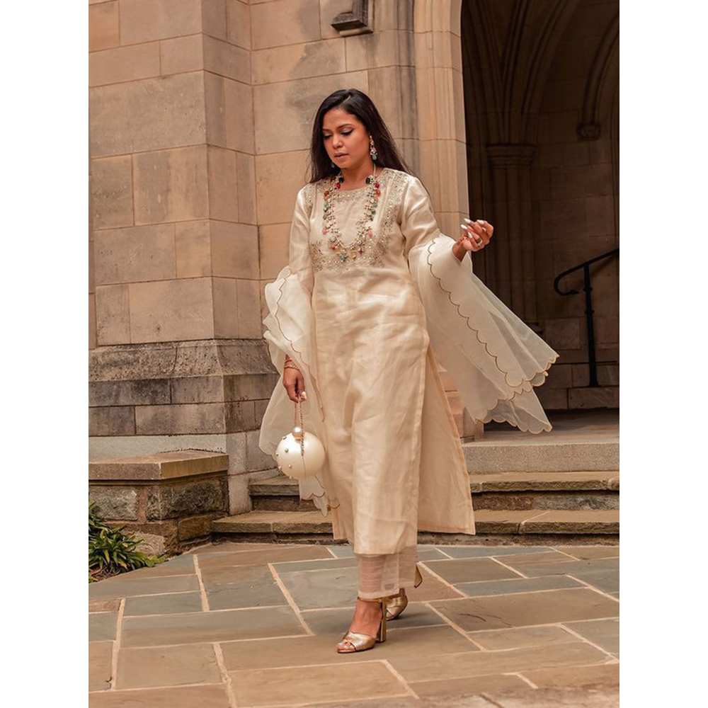 Priya Chaudhary White Embroidered Kurta and Palazzo (Set of 2)