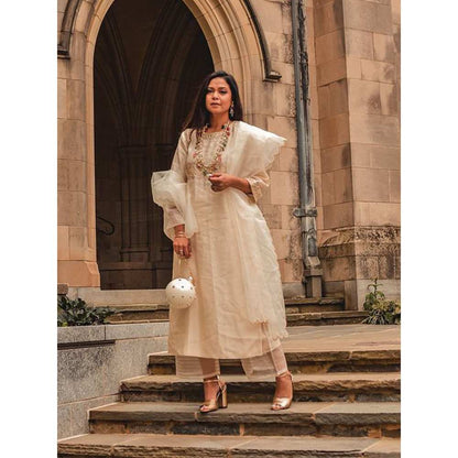Priya Chaudhary White Embroidered Kurta and Palazzo (Set of 2)