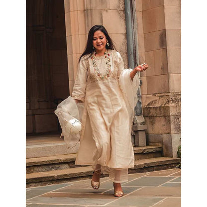 Priya Chaudhary White Embroidered Kurta and Palazzo (Set of 2)
