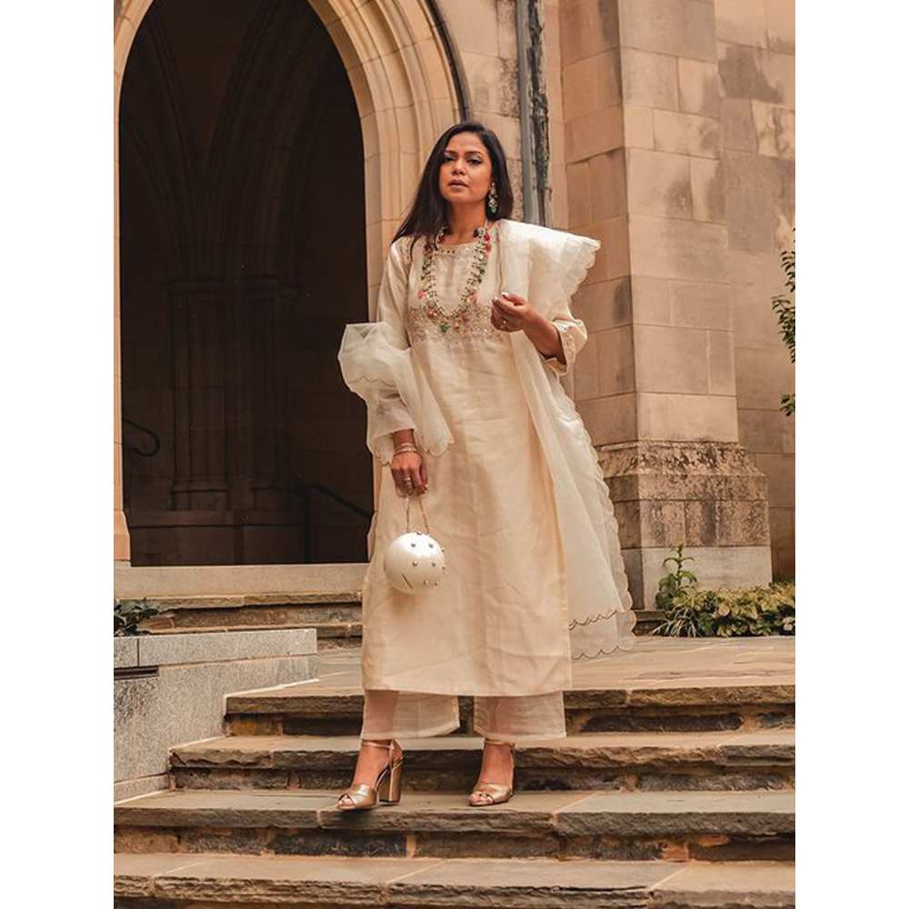 Priya Chaudhary White Embroidered Kurta and Palazzo (Set of 2)