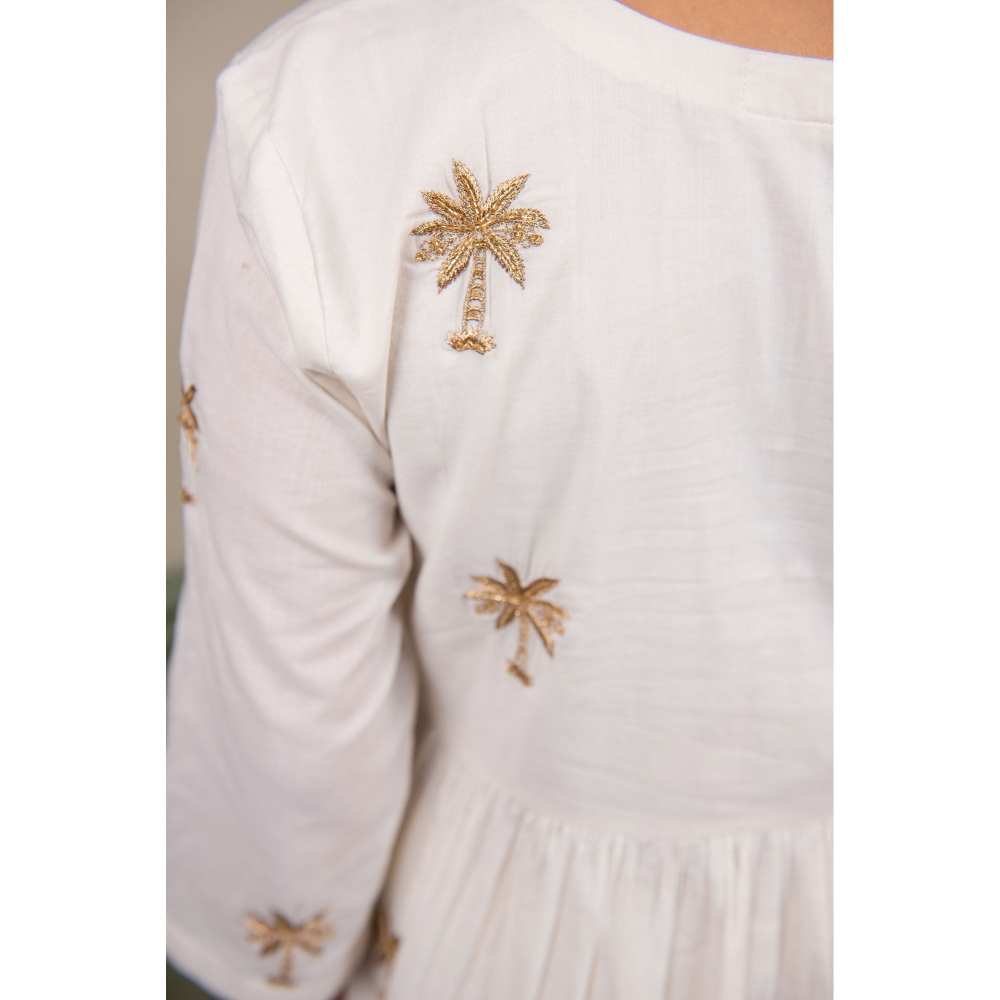 Priya Chaudhary Off White Embroidered Kurta and Pant with Dupatta (Set of 3)