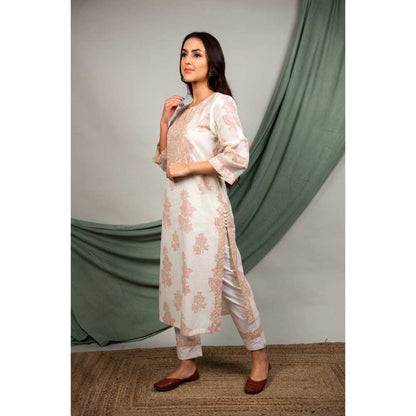 Priya Chaudhary Brown Kurta (Set of 2)