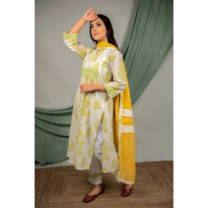 Priya Chaudhary Green Kurtas (Set of 3)