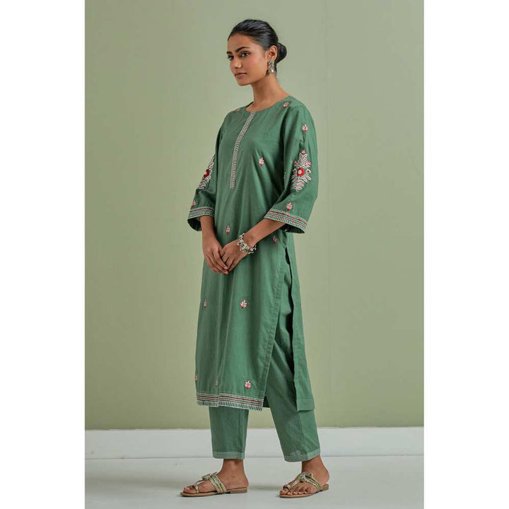 Priya Chaudhary Cotton Embroidered Green Kurta with Pant and Dupatta (Set of 3)
