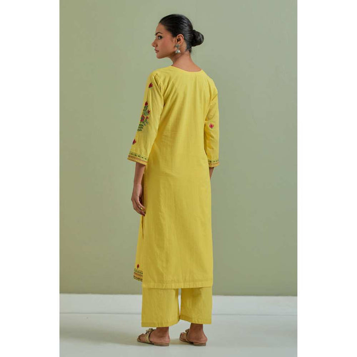 Priya Chaudhary Cotton Embroidered Yellow Kurta
