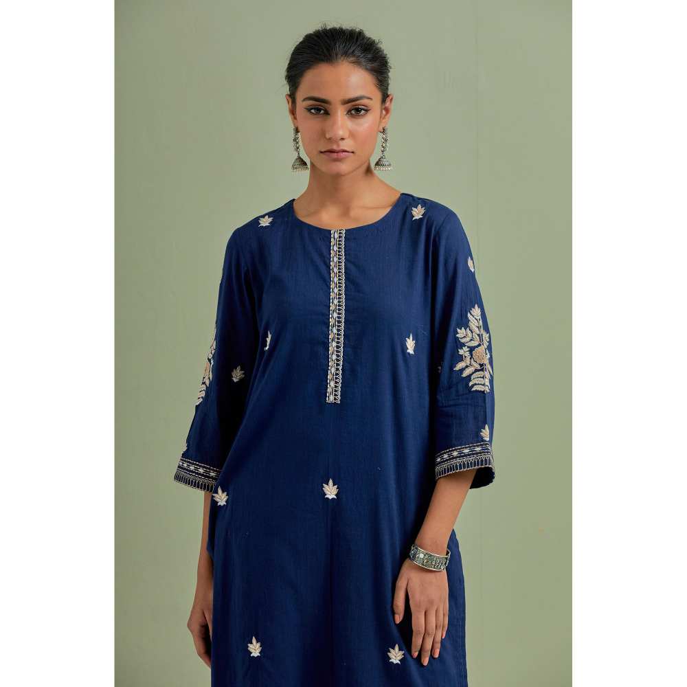 Priya Chaudhary Cotton Embroidered Blue Kurta with Pant (Set of 2)