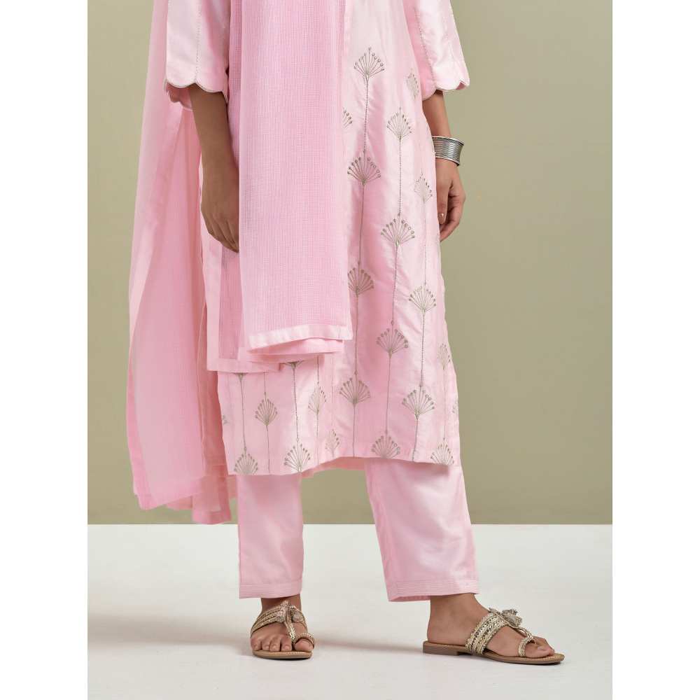 Priya Chaudhary Chanderi Embroidered Pink Kurta with Pant and Dupatta (Set of 3)