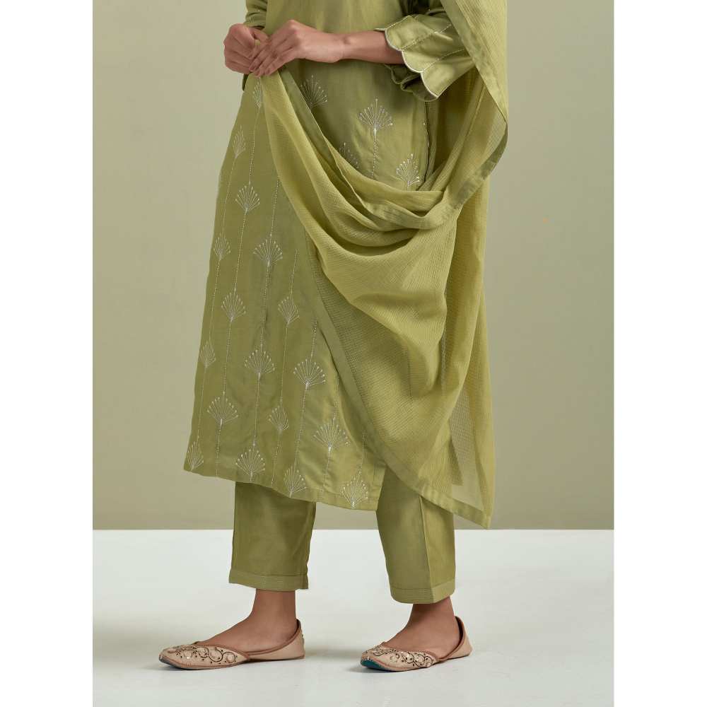 Priya Chaudhary Chanderi Embroidered Green Kurta with Pant and Dupatta (Set of 3)