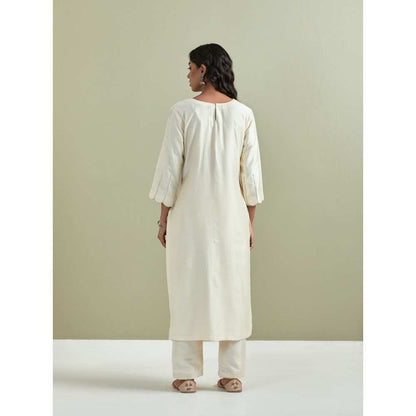 Priya Chaudhary Chanderi Embroidered Off White Kurta with Pant and Dupatta (Set of 3)